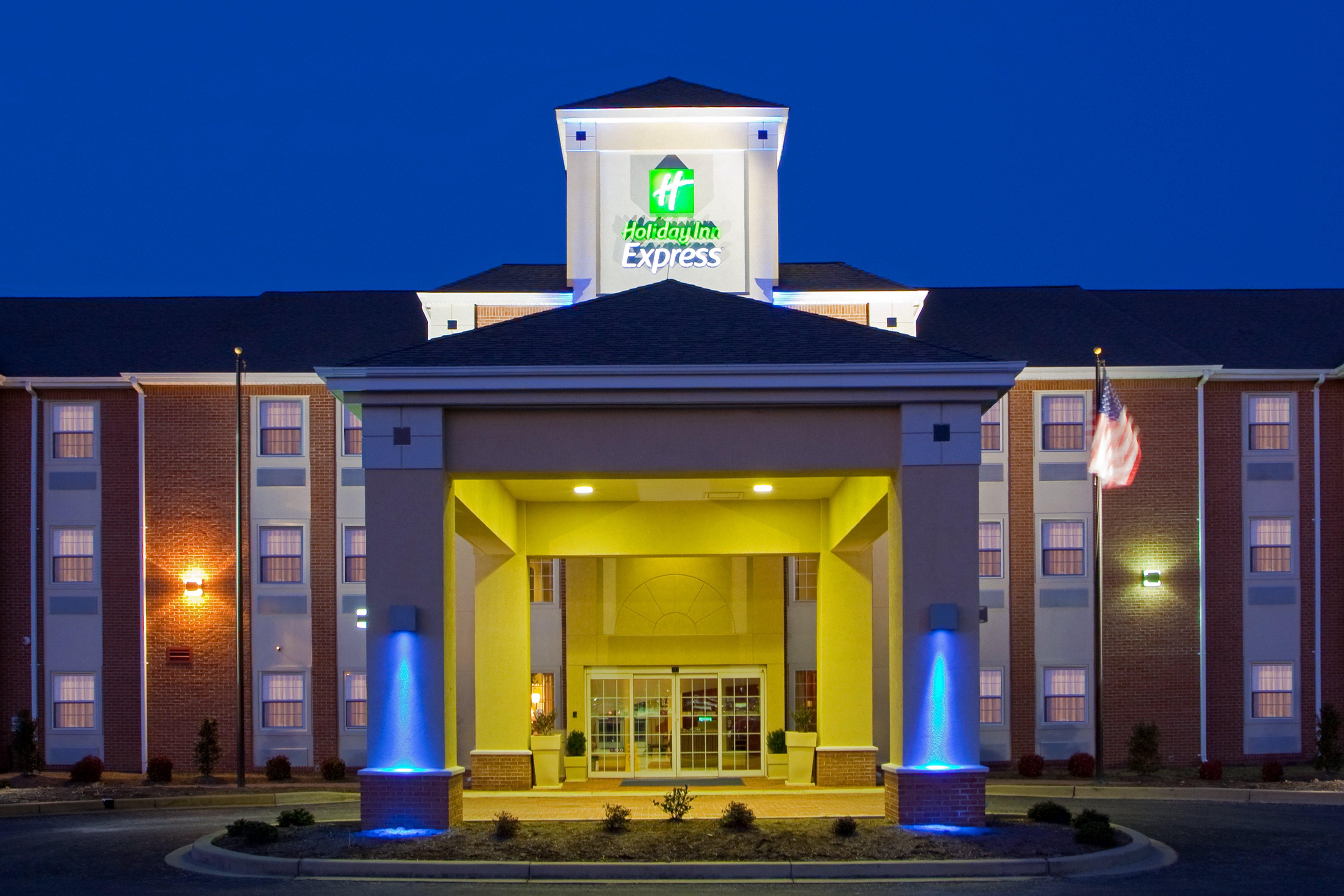 Holiday Inn Express Prince Frederick By Ihg Экстерьер фото